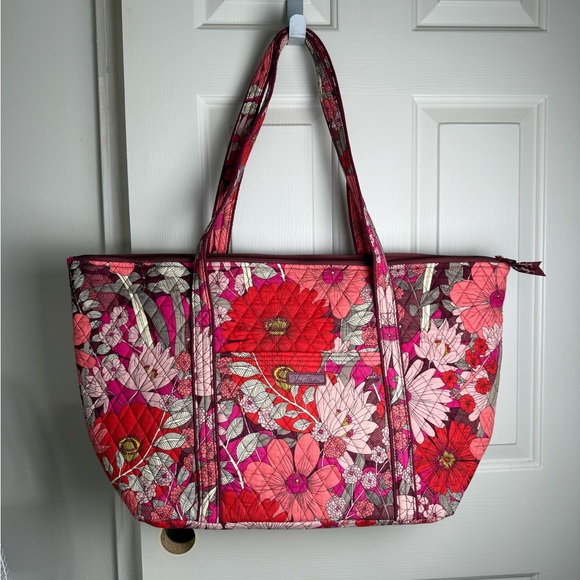 NWT Vera Bradley Miller Bag - Bohemian Blooms 15688-675 Retired Pattern LAST ONE - Picture 1 of 11